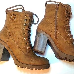Guess Brand,Sz 7.5  Tan, Round Toe,  Construction Bottom W/Chunky Block Heel,